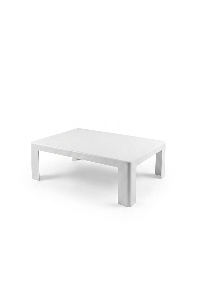 Mesita ratonera de diseño para exterior junto a pileta
